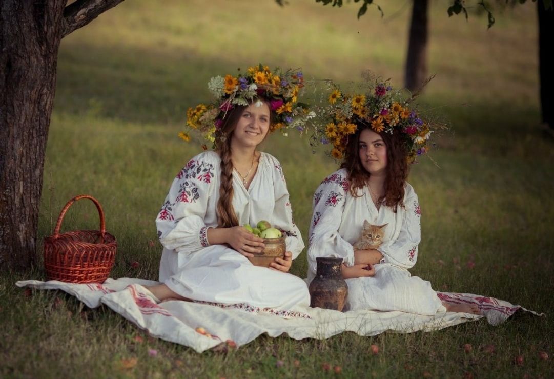 Русский стиль лета. Фотосессия в русском стиле летом. Фотосессия в русском народном стиле летом. Фотосессия в русско народном стиле летом. Фотосессия в Славянском стиле летом на природе.