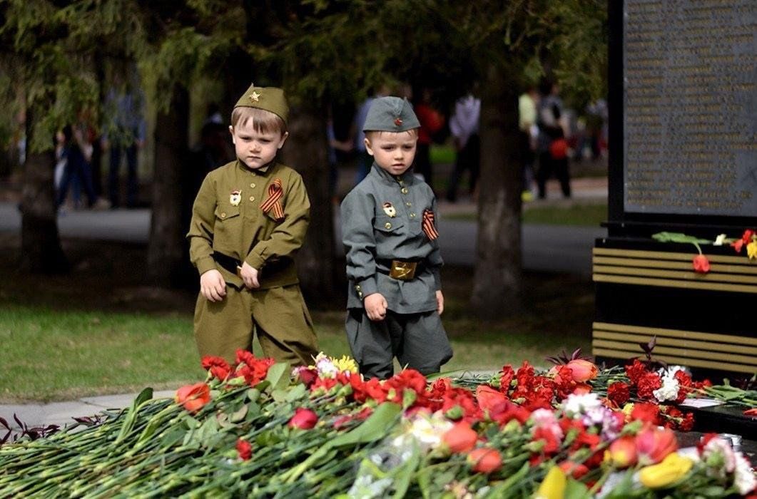 Дети на дне победы фото. День Победы для детей. С праздником Победы дети. Празднование 9 мая.