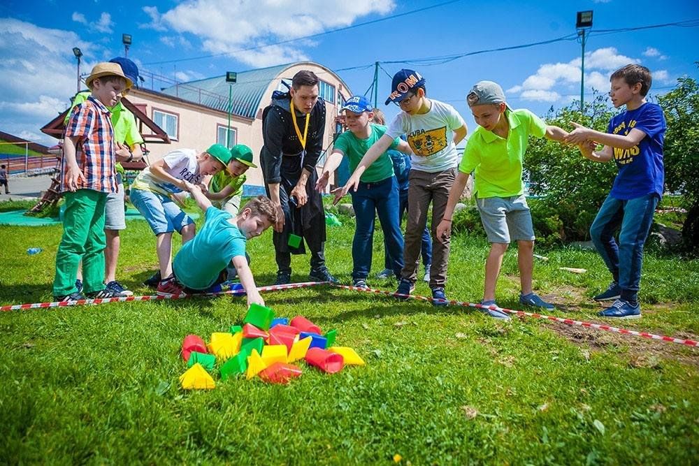 Конкурсы для детей 10 лет. Квесты для детей на природе. Тематический квест для детей. Квесты для детей на воздухе. Детский выпускной на природе.