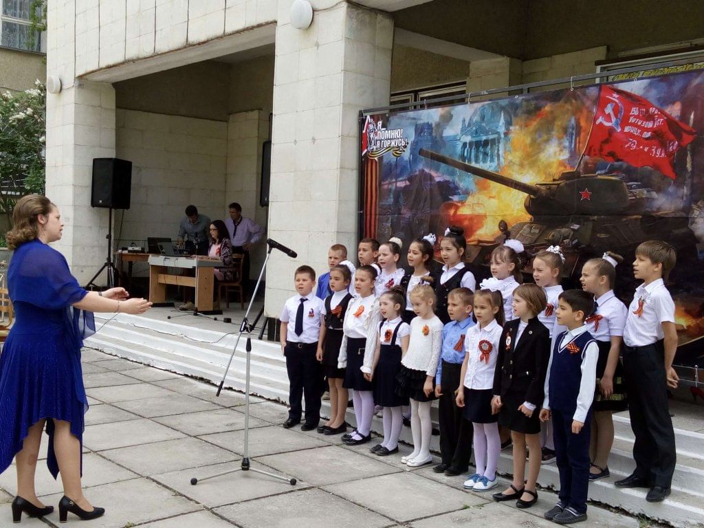 Красноперекопск школы. Красноперекопск школа. Школа искусств Красноперекопск. Сайт Красноперекопск ДМШ официальный. КДМШ Красноперекопск любительские занятия.