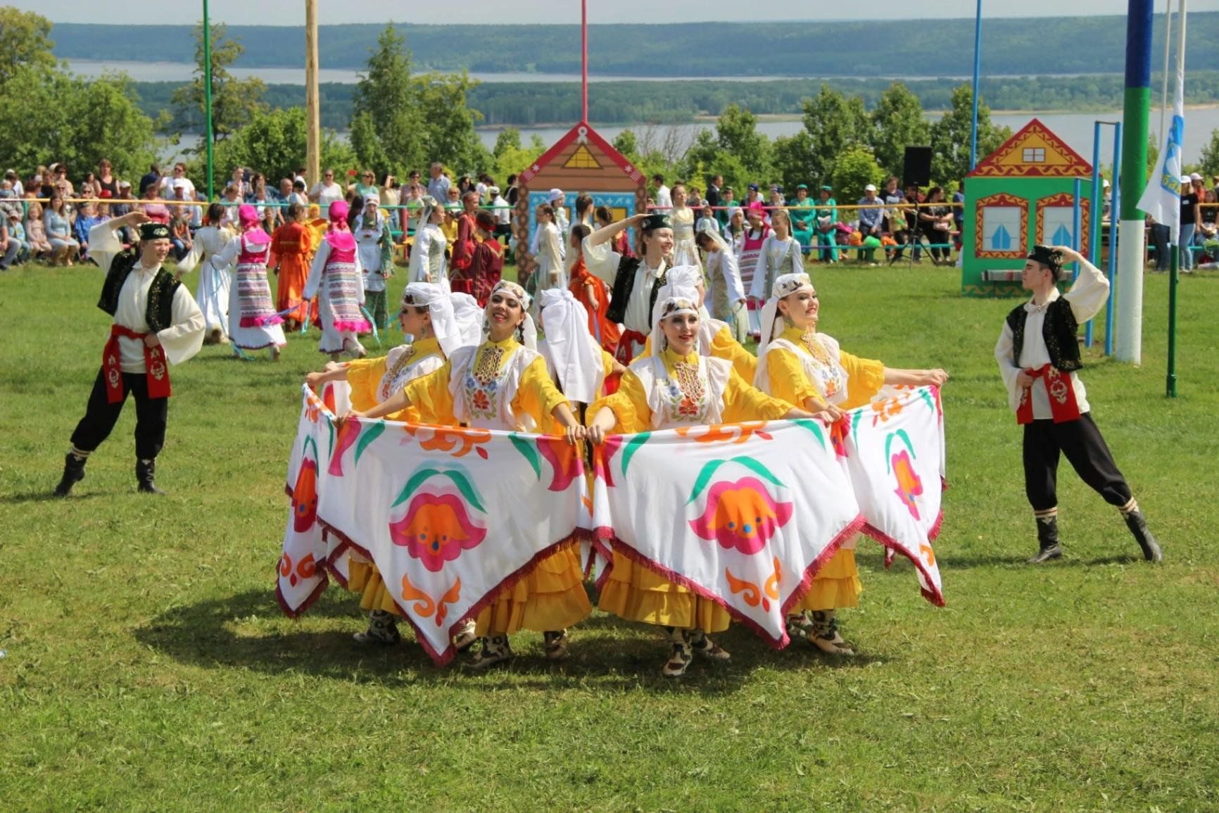 Татарский праздник Сабантуй соревнования