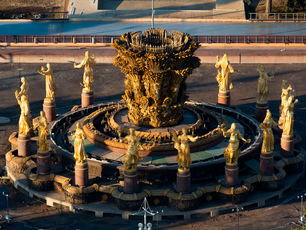 Фонтан «Дружба народов», Москва. 2014 год. Фотография: Николай Винокуров / фотобанк «Лори»