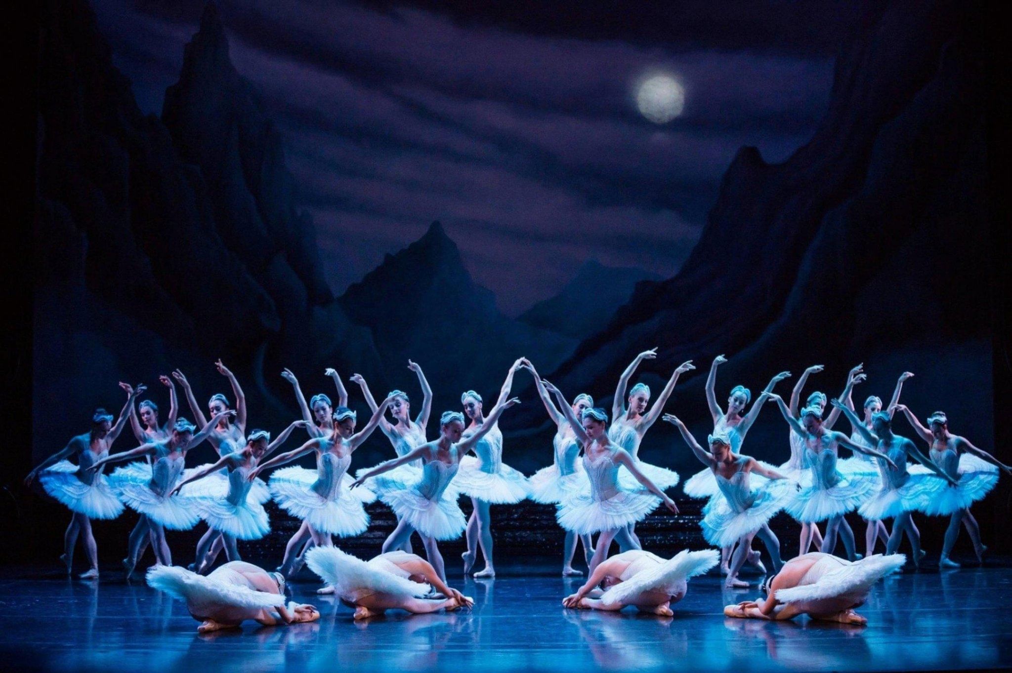 артисты балета лебединое озеро