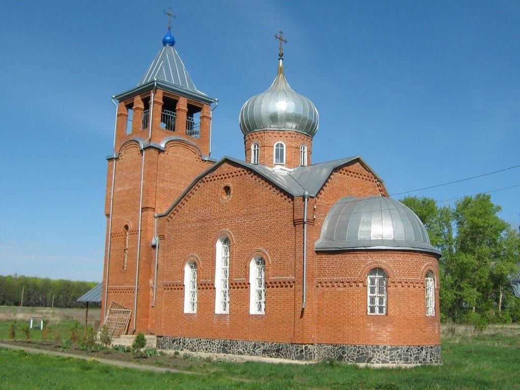 Погода хохольский воронежская. Храм в Петино Воронежской области. Церковь Иоанна Богослова Петино. Село Петино Хохольский район Воронежская область. Церковь Иоанна Богослова Воронежская область.