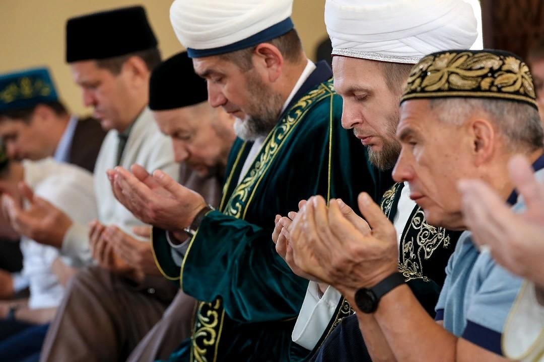 Гает байрам. Ураза байрам. Татарский праздник Ураза байрам. С праздником Ураза гаете. Ураза байрам крымскотатарский праздник.