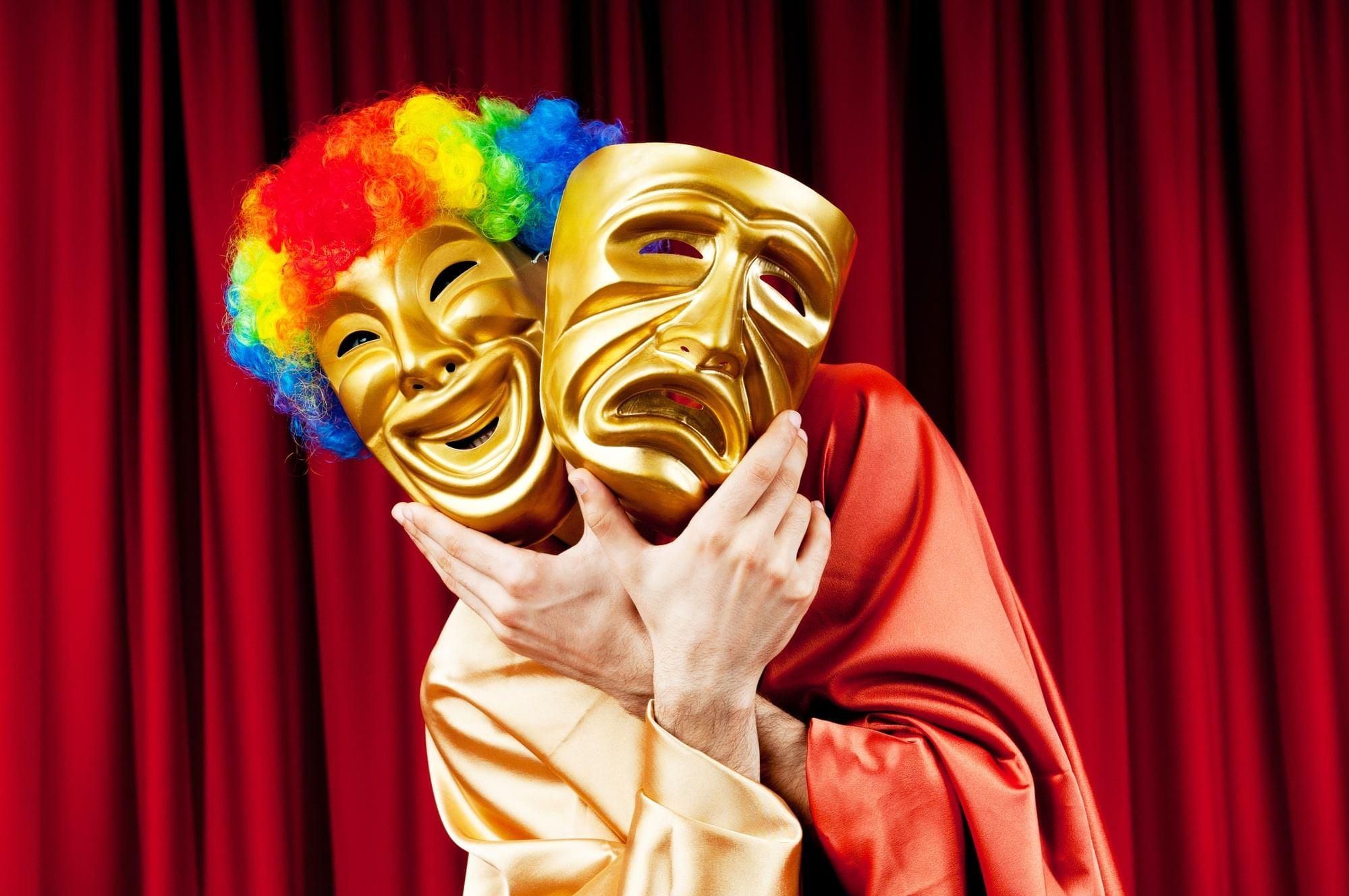 маски шоу в театре
