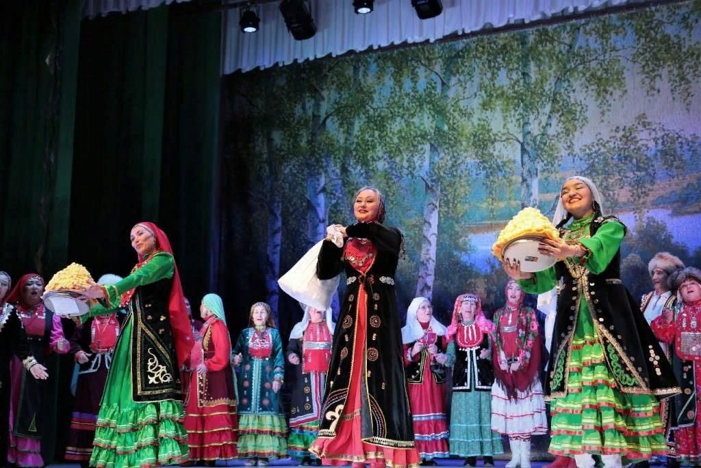 Уральский фольклор Башкиров. Башкирский фольклорный ансамбль. Гайса Енакиев Башкирский фольклор. АУАЗ фольклорный ансамбль Насима Тимерова.