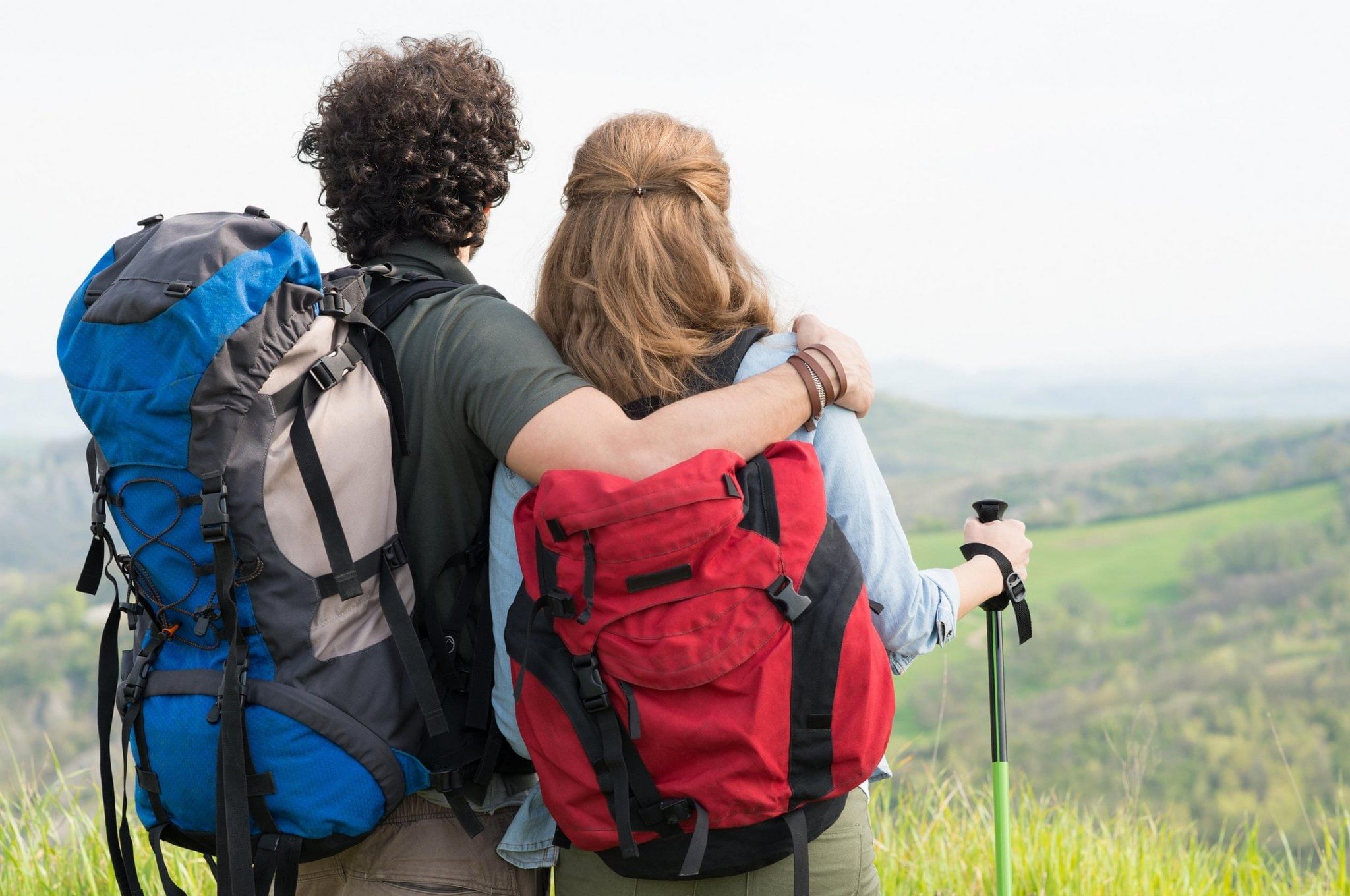 Tourism life. Турист с рюкзаком. Рюкзак путешественника. Походный рюкзак. Рюкзак для путешествий.