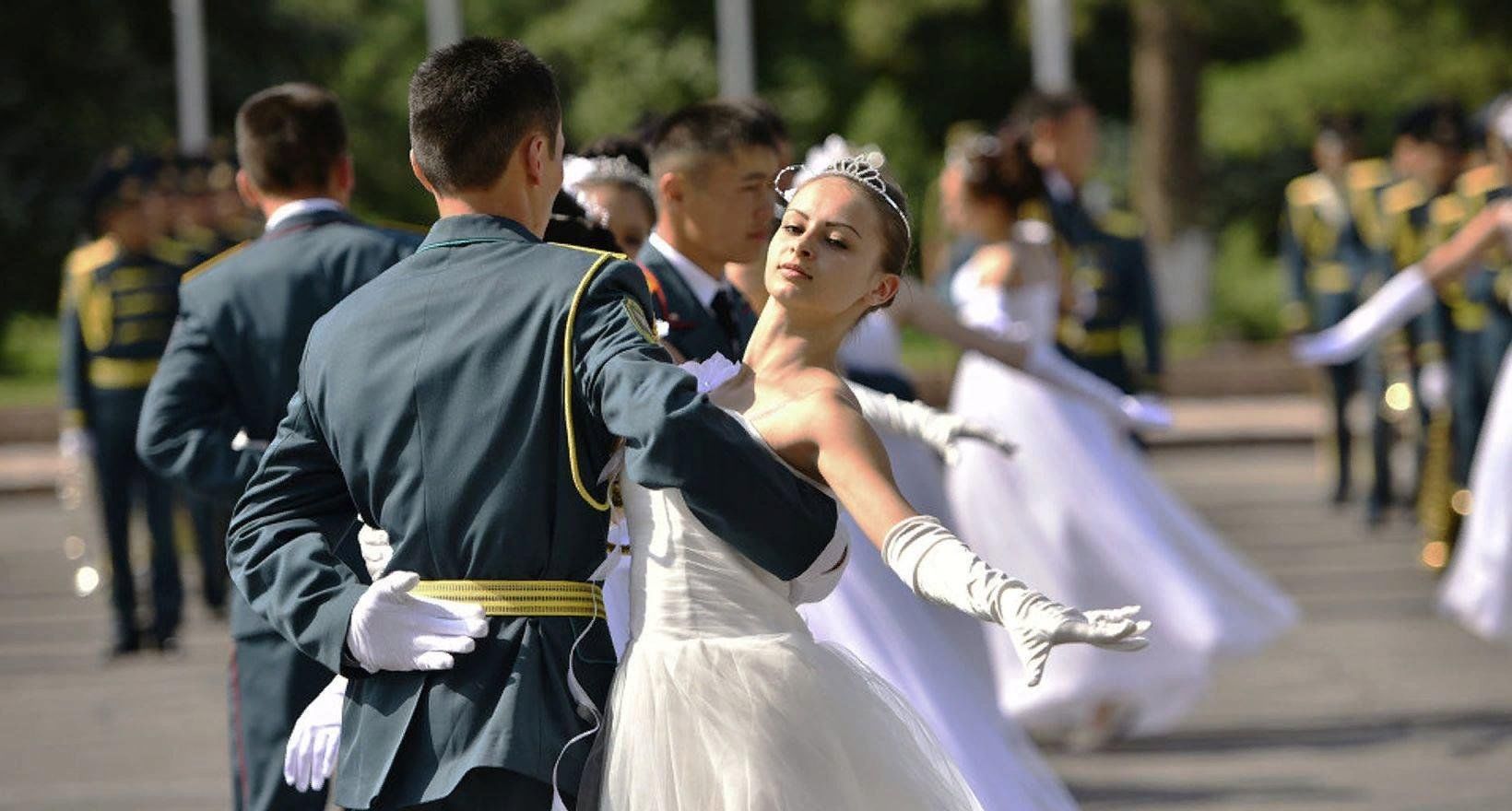 Картинки к песне школьный вальс