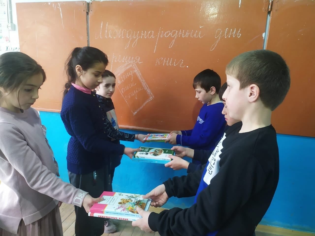 Погода дубримахи на 10. Кавкамахи СОШ. Шинкбалакада школа. Погода в Дубримахи.