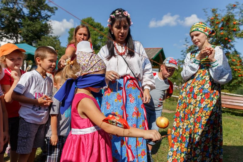 Яблочный спас план