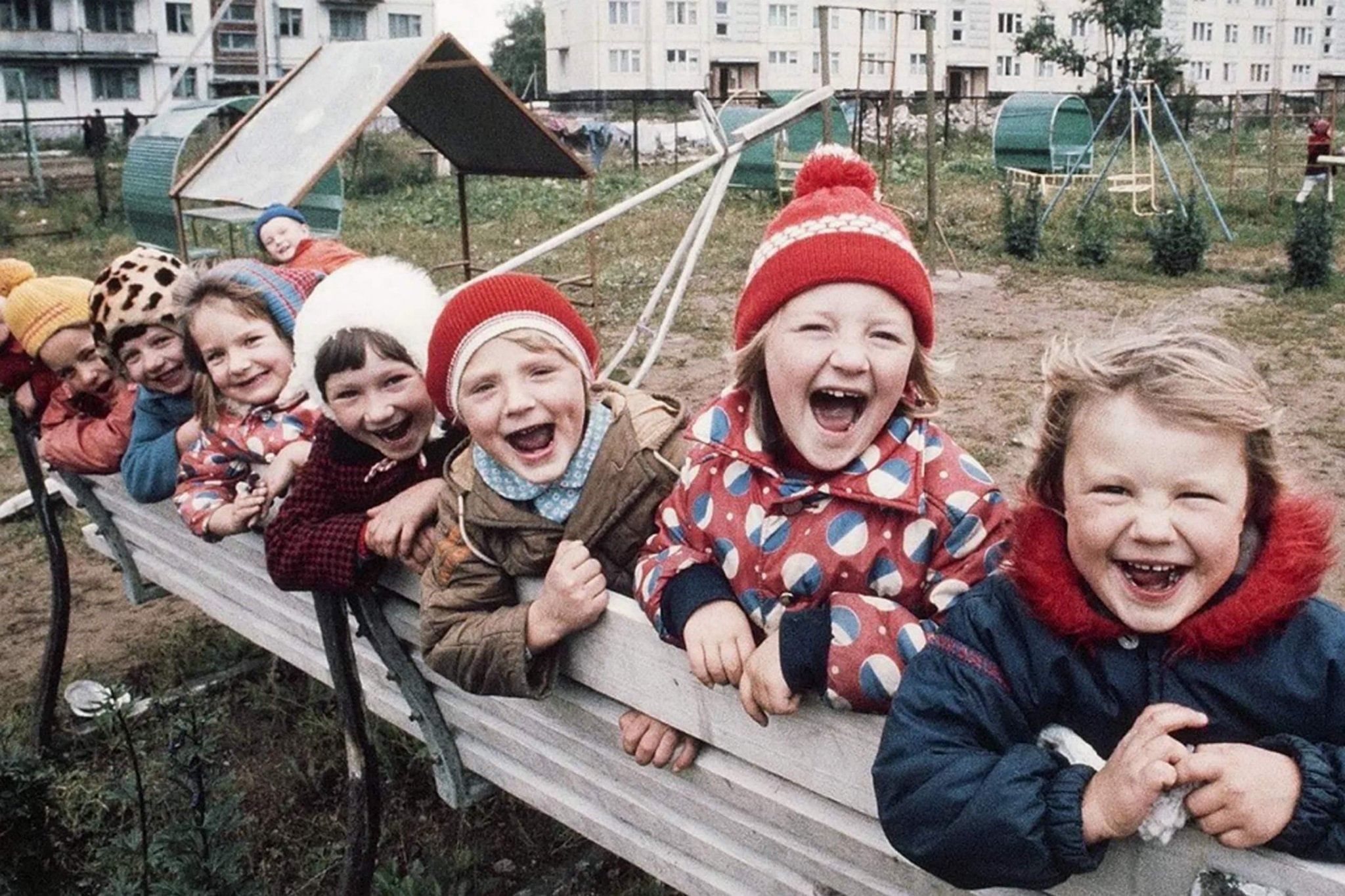 Большая детвора. Счастливое советское детство. Счастливые советские дети. Счастливые дети в детском саду. Советские дети в детском саду.