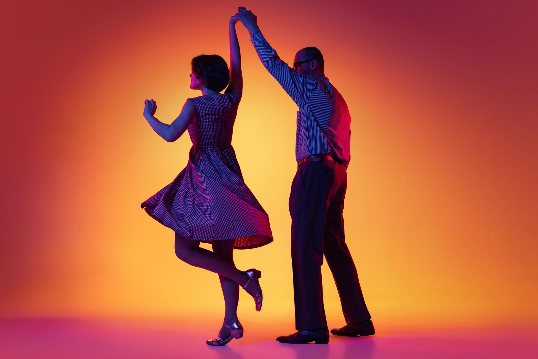 Lindy Hop танцоры