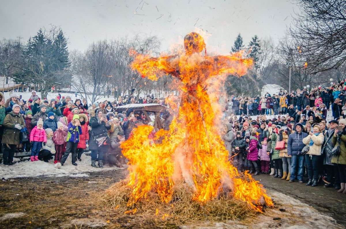 Традиционный праздник Масленица