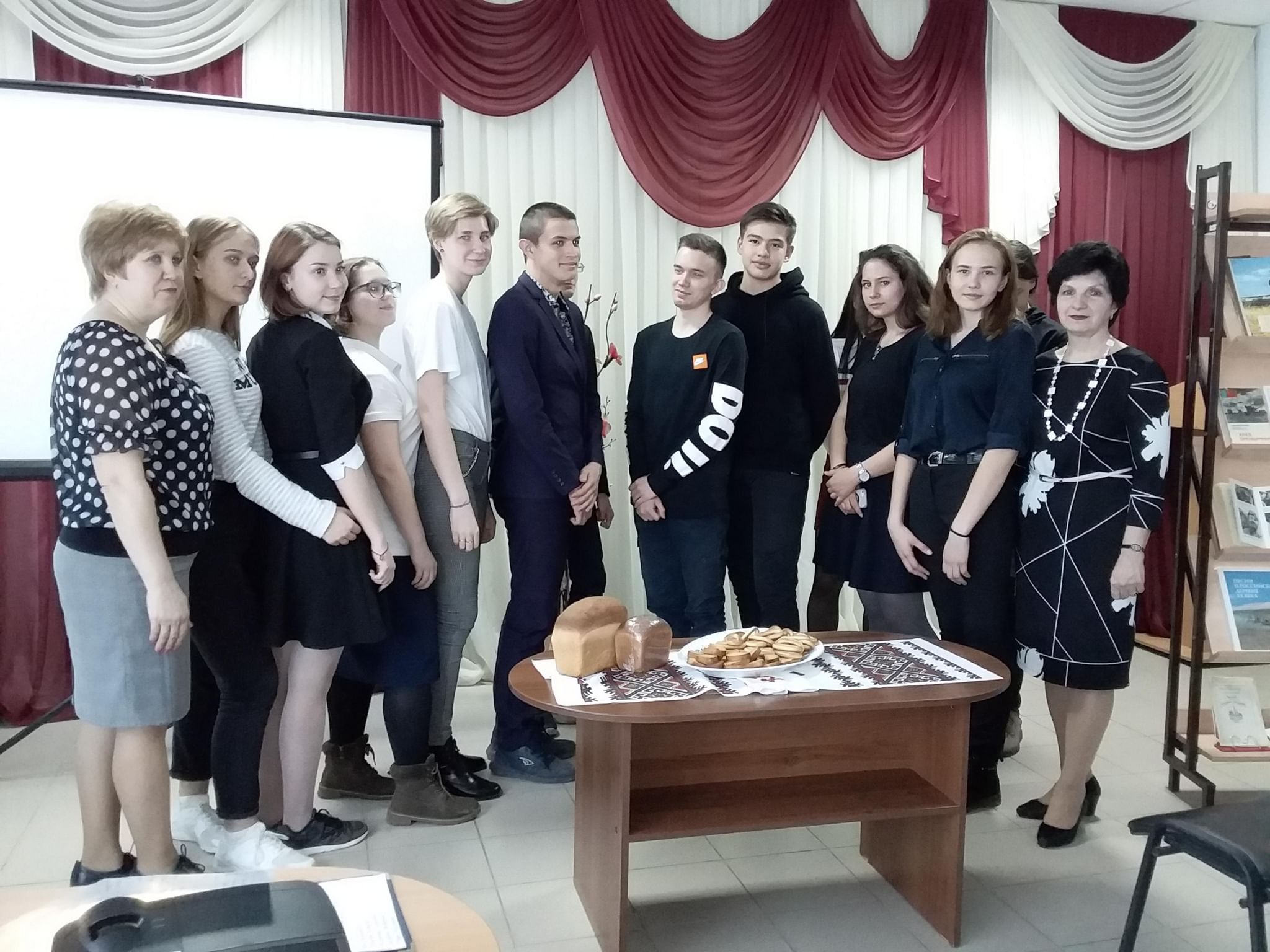2 переволоцк. Школа мбоу сош 2 переволоцкий. Родничный дол оренбургская область. Переволоцкий школа 3. Сош 2 переволоцкий.