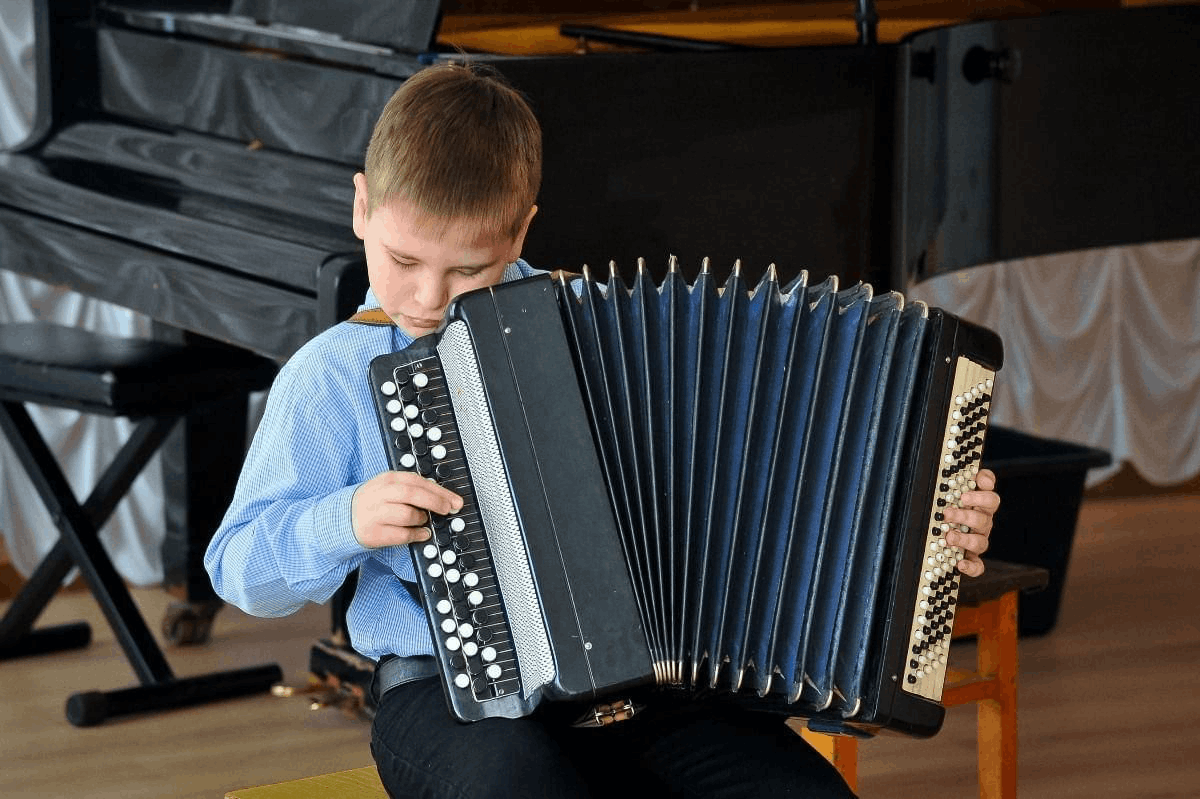 Мастер-класс «Уроки игры на баяне для начинающих» 2023, Баймакский ...