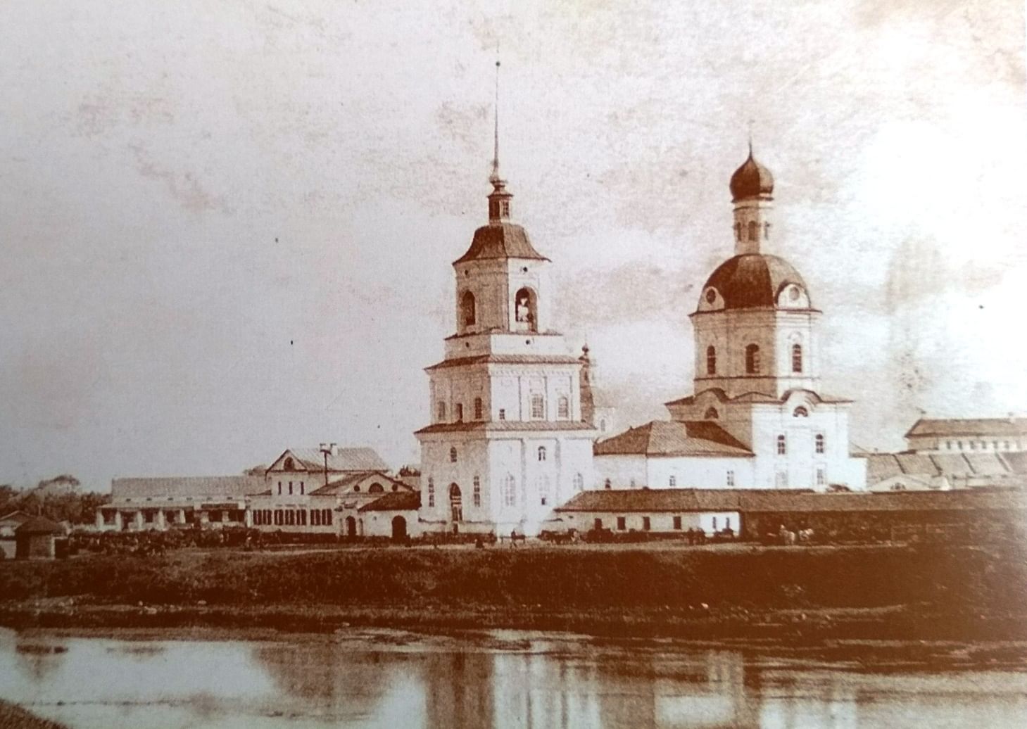 Старые луки город. Великие Луки древний город. Древние города Великие Луки.