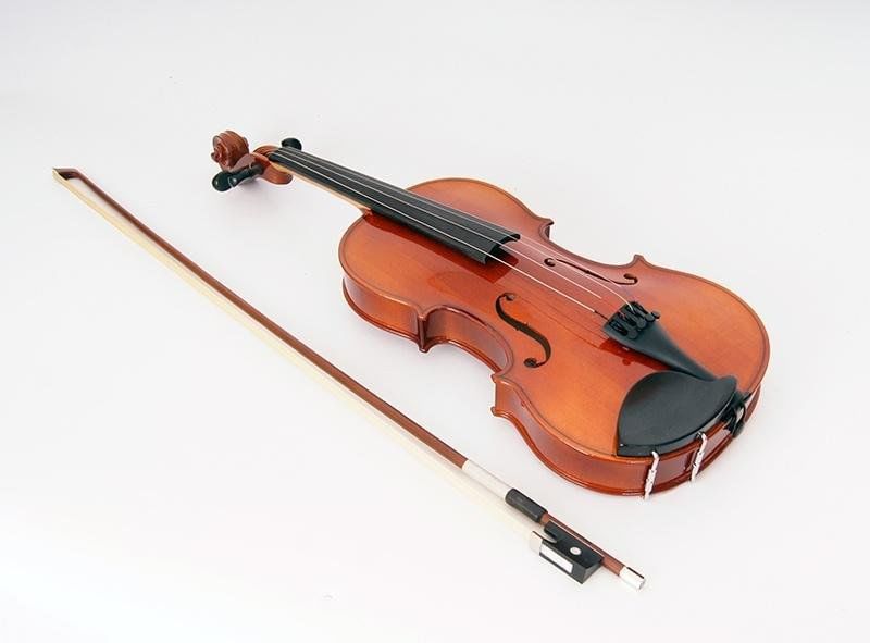 Фото скрипки со смычком