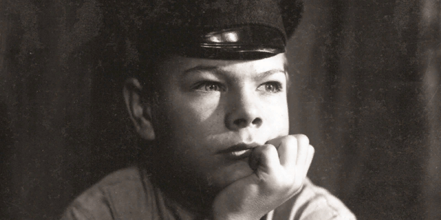 Основное изображение для события Онлайн показ художественного фильма «Детство Горького»