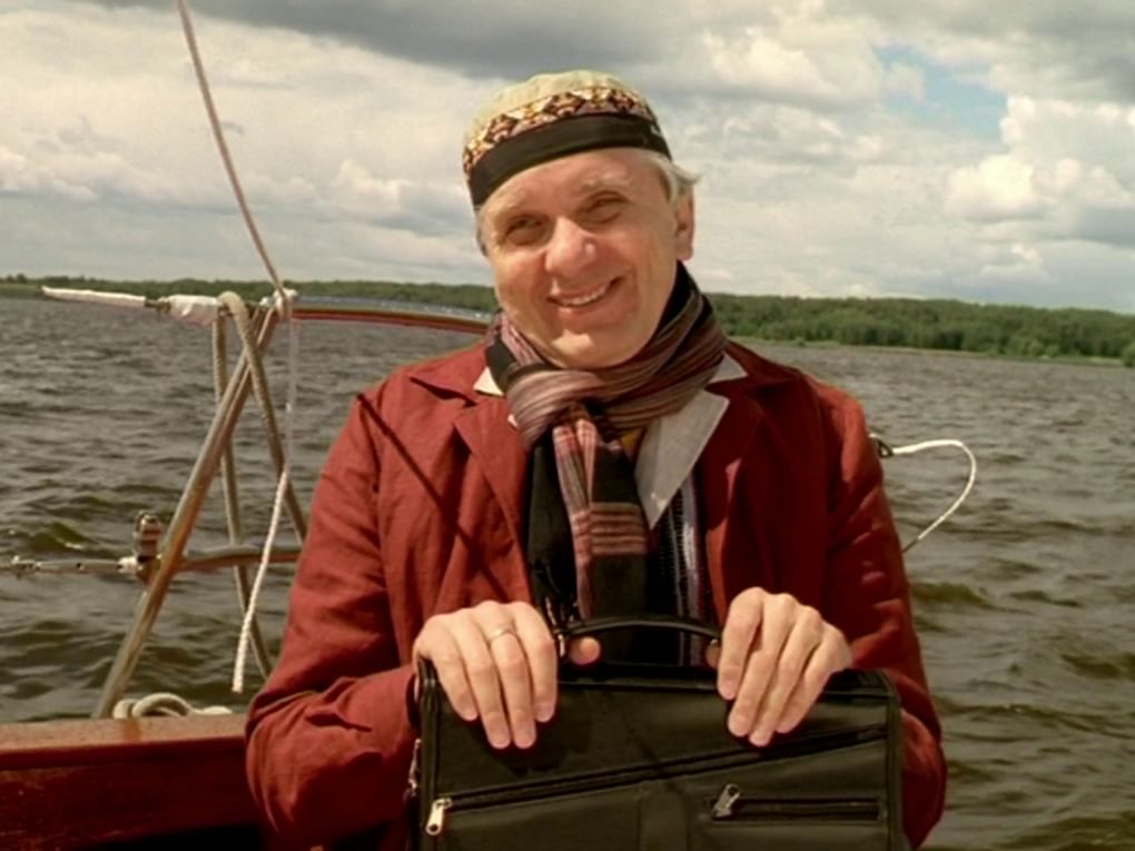 Евгений Стеблов в роли Сан Саныча в художественном фильме Олега Фомина «День выборов» (2007)