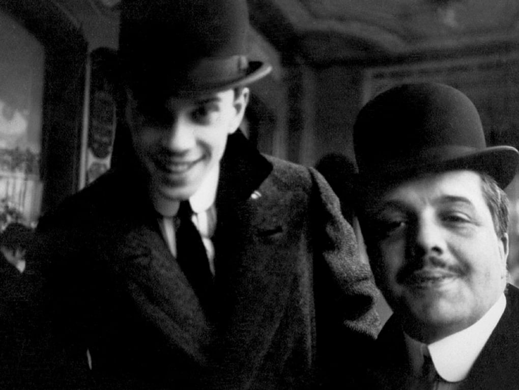 Антрепренер Сергей Дягилев (справа) и танцовщик Вацлав Нижинский. Ницца, Франция, 1911 год. Фотография из архива Александры Боткиной / <a href="https://russiainphoto.ru/search/photo/years-1840-1999/?paginate_page=1&amp;page=1&amp;query=дягилев&amp;index=7" target="_blank">russiainphoto.ru</a>