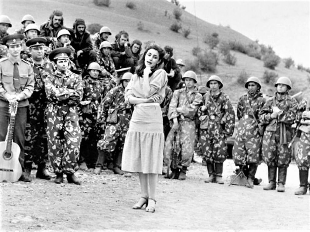 Тамара Гвердцители в Афганистане. Фотография: kulturologia.ru