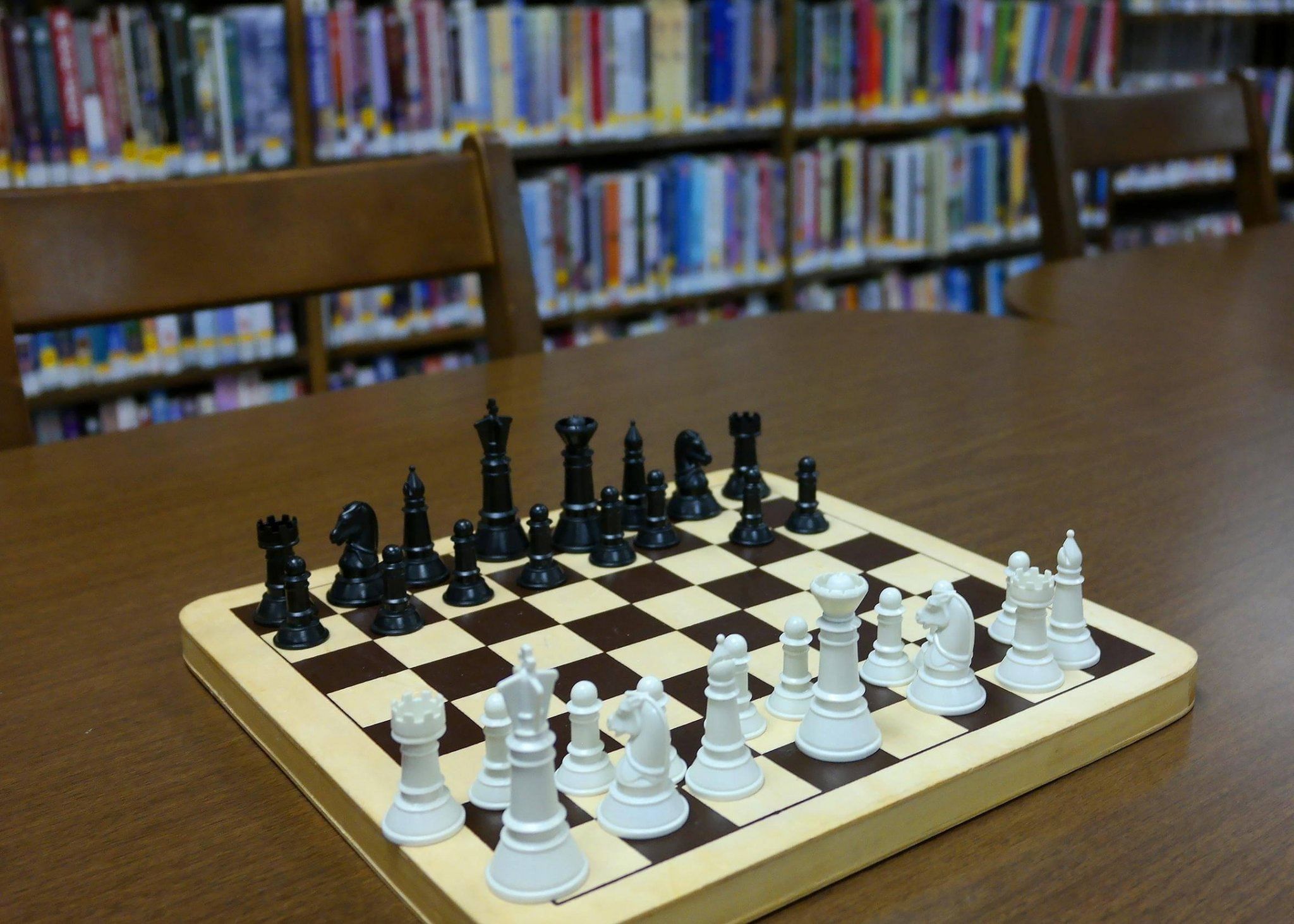 Chess libraries. Шахматы в библиотеке. Шахматный клуб. Шахматы увлекательная игра. Шахматный клуб белая Калитва.