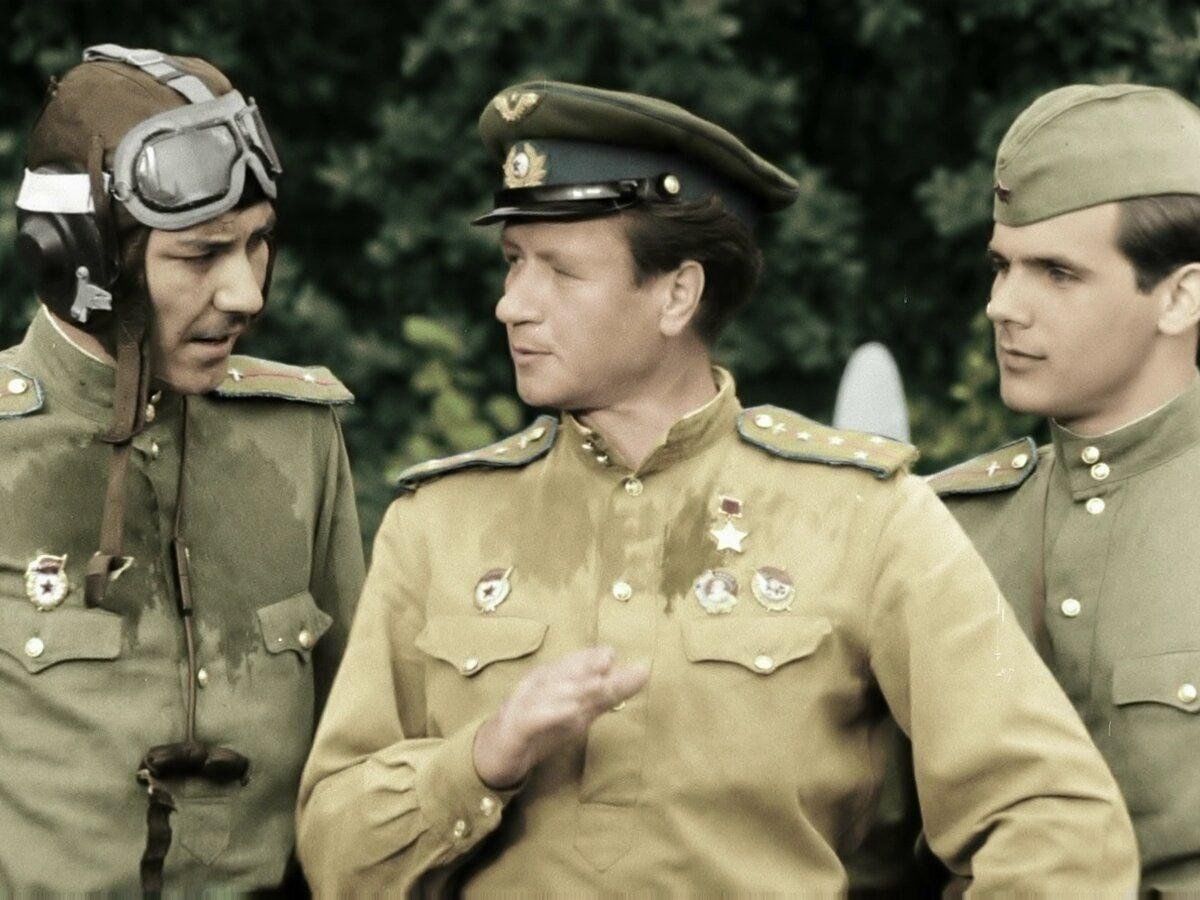 Фото из военных фильмов Вечер патриотического кино "Я - помню, я - горжусь!" 2024, Рамонский район - дат