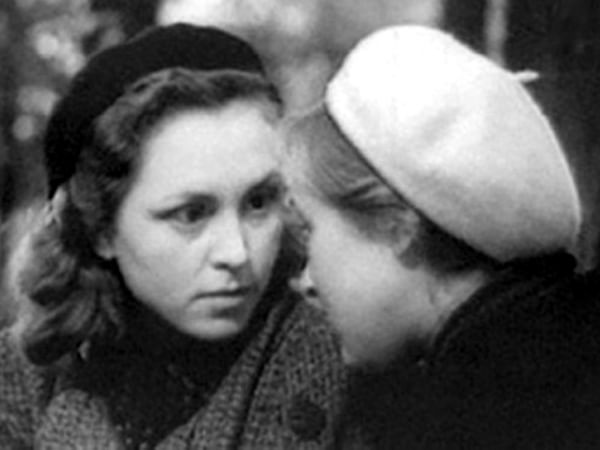 Кадр из художественного фильма Юлия Райзмана «Машенька» (1942)