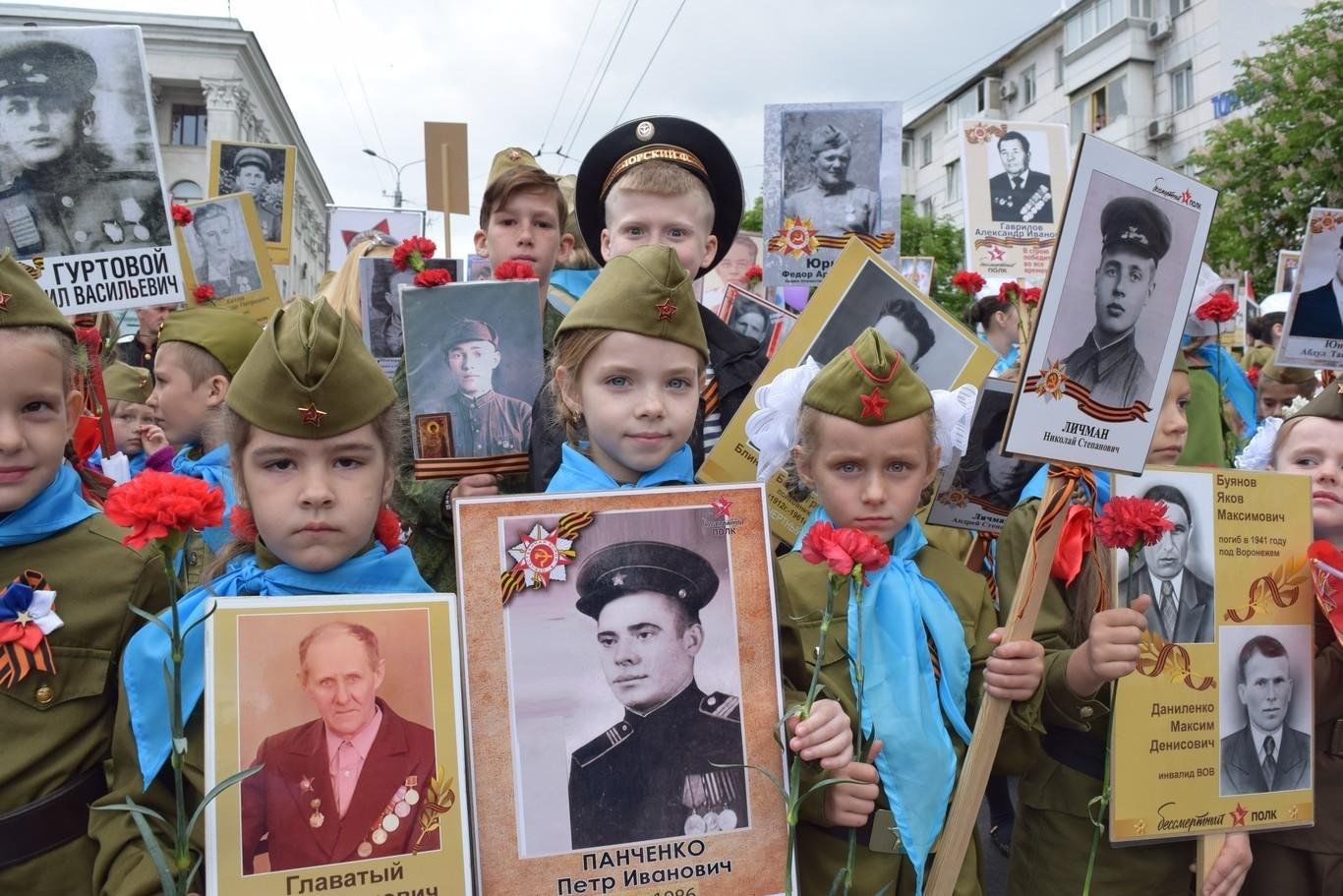 Бессмертные полки 2023. Бессмертный полк. Бессмертный полк фото. 9 Мая Бессмертный полк. Детский Бессмертный полк.