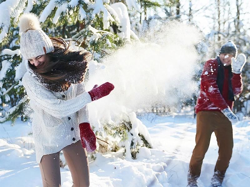 Игра в снежки картинки прикольные