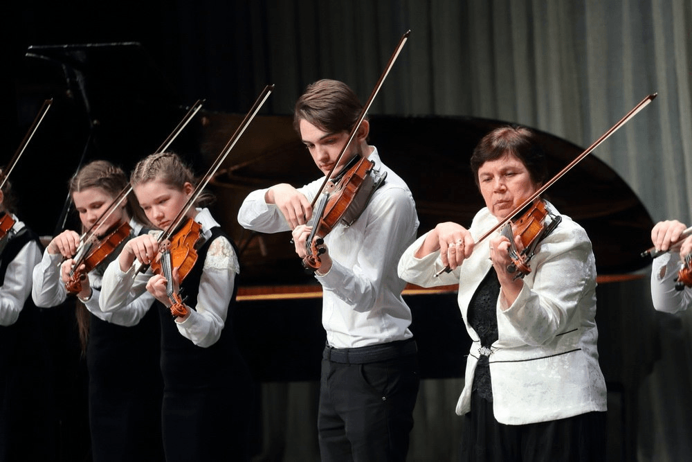 Классика лета. Concert Classics. Картинки классическому концерту в музыкальной школе. Музыкальное прошлое Воронежа коллективы. Музыкальные произв. Ороине.