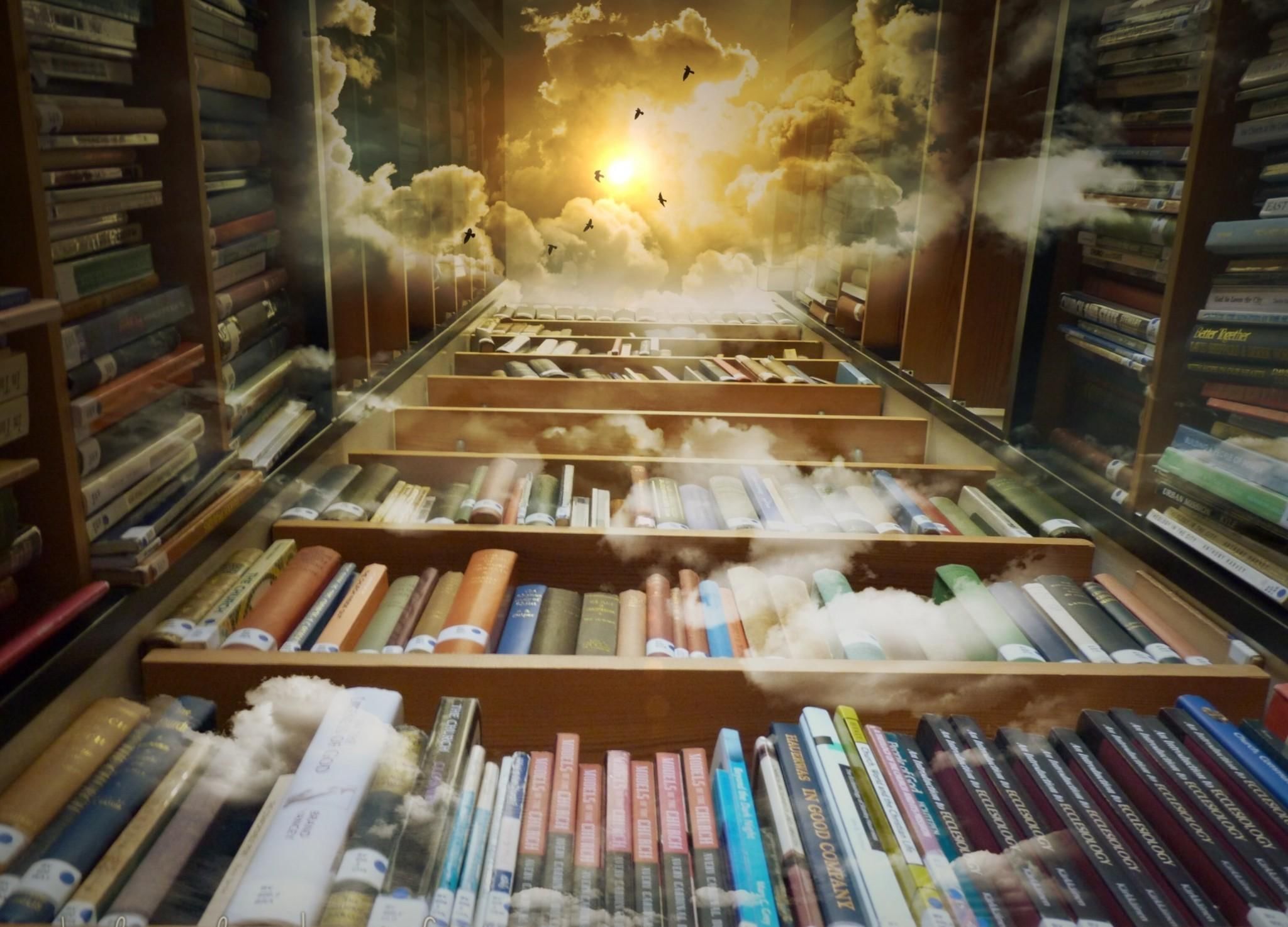 В библиотеке было 900 книг