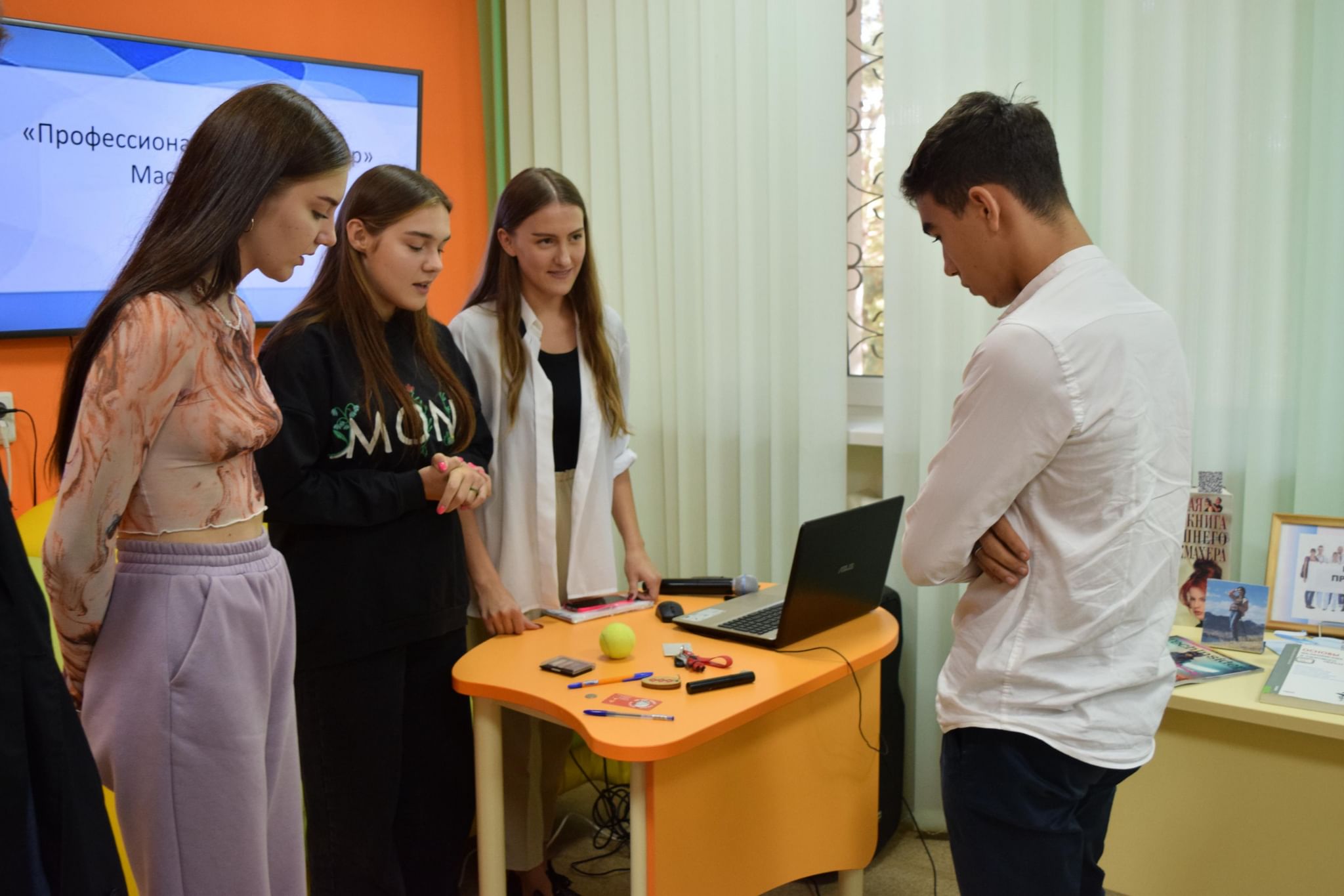 Навигаторы профориентации. Проектная идея мероприятия колледж. Проекты Крыма 2022. Крымские мастера.