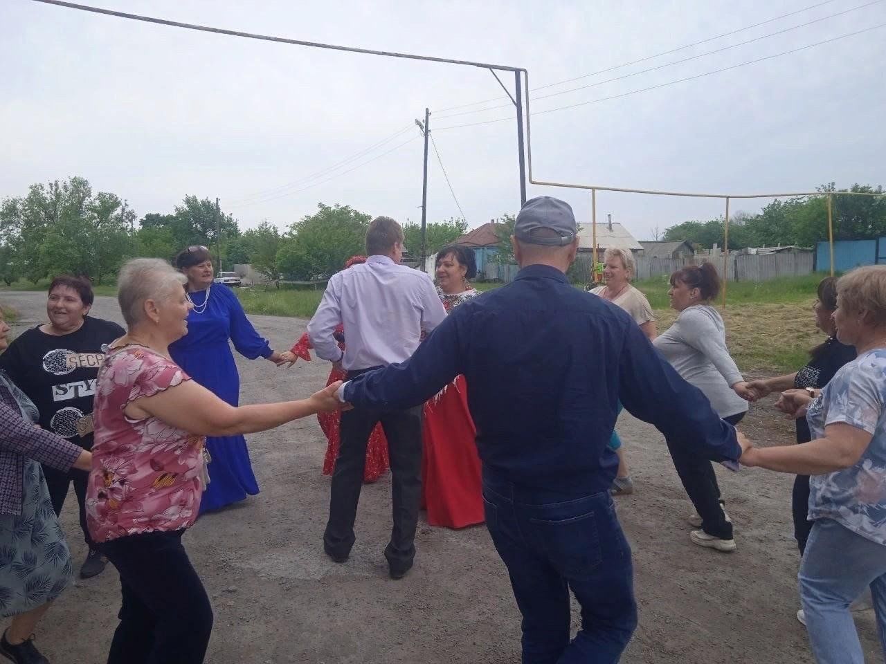 Погода в малотроицком. Герб Малотроицкого сельского поселения.