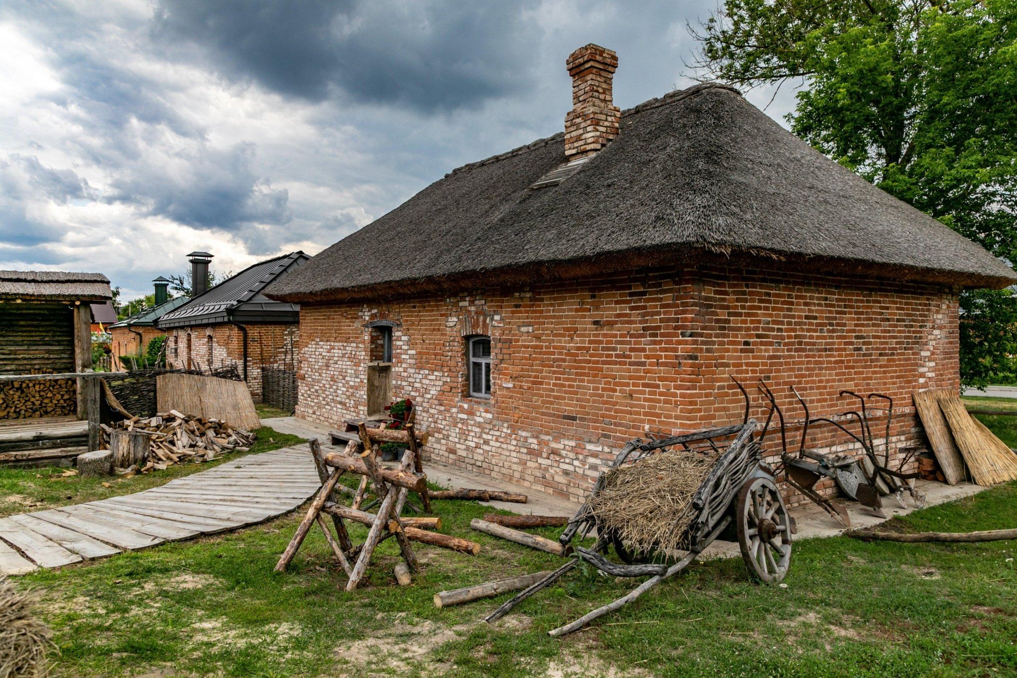 Комплекс «Соколов хутор» — Рамонский район, с. Нелжа, ул. Лесная, д. 39.  Подробная информация о музее: расписание, фото, адрес и т. д. на  официальном сайте Культура.РФ