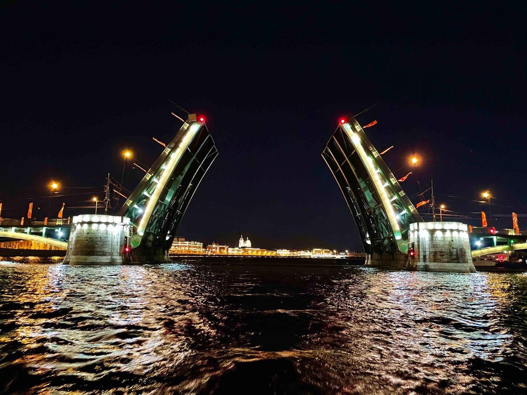 ночные экскурсии по санкт петербургу