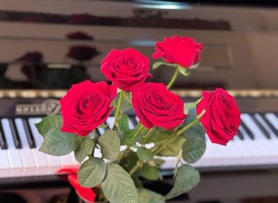 Весенний праздничный букет