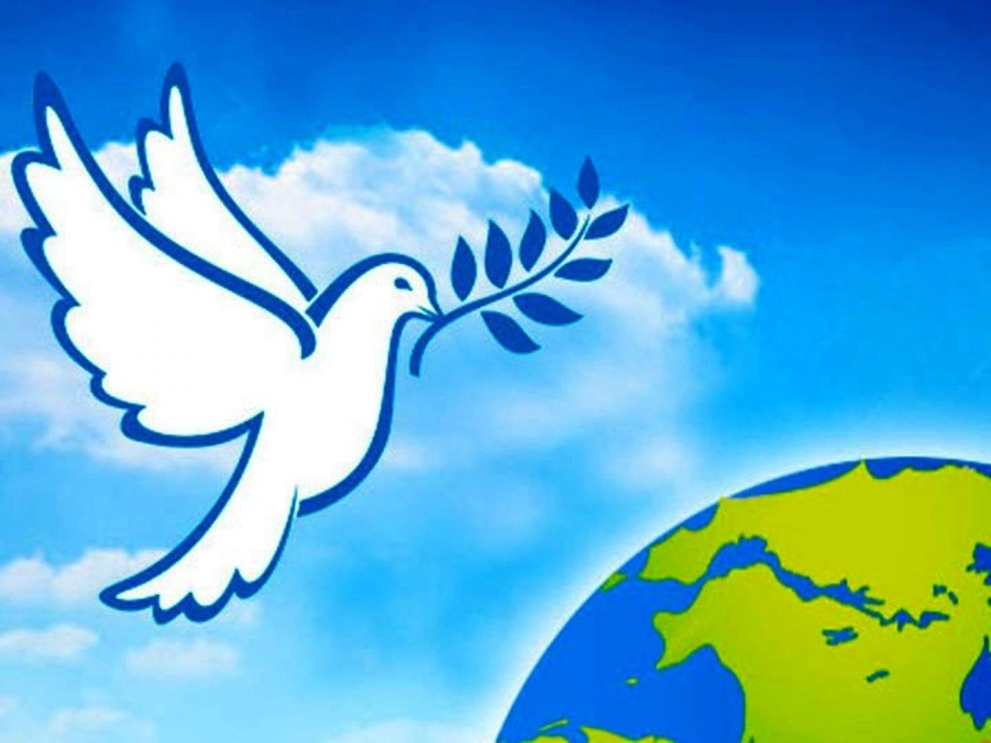 Синее небо без войны. Мир во всем мире. Миру мир.
