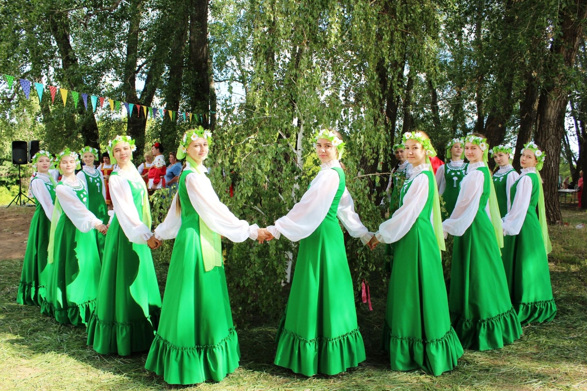 Картинка праздник русской березки