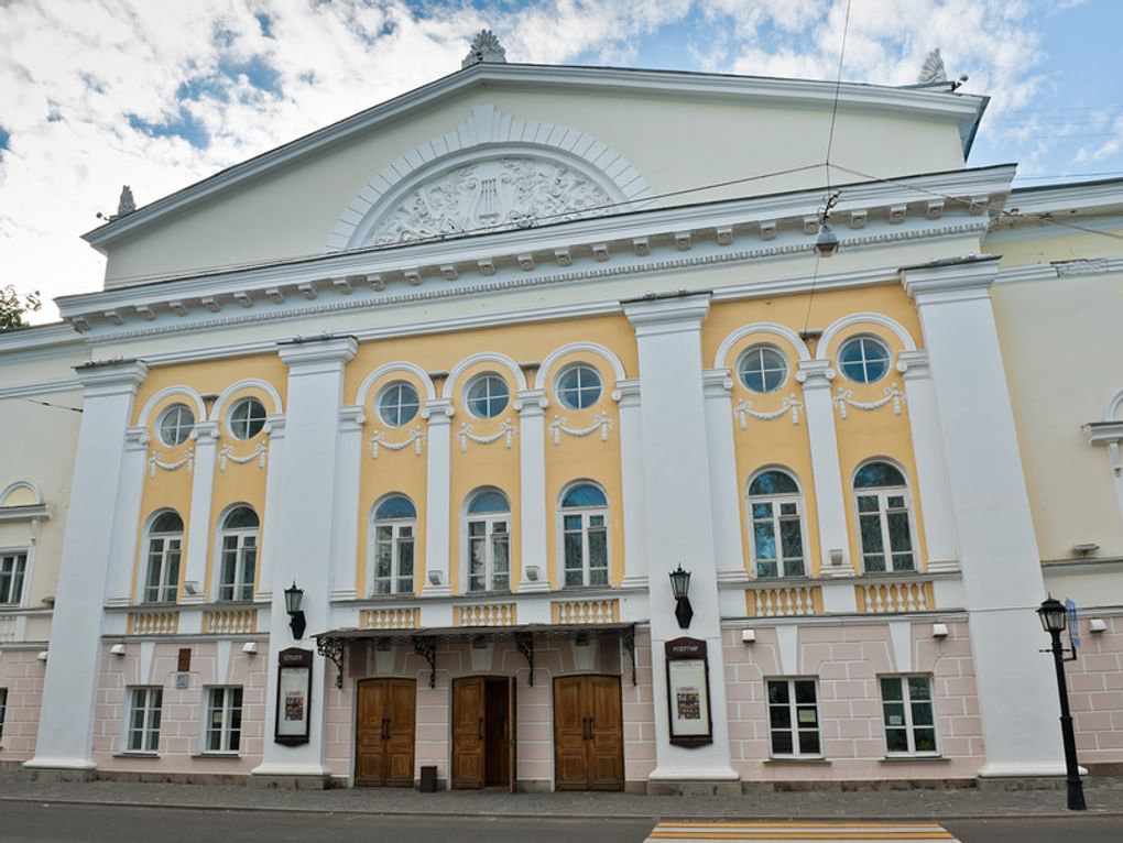 Костромской государственный драматический театр им. А.Н. Островского, Кострома. Фотография: E. O. / фотобанк «Лори»