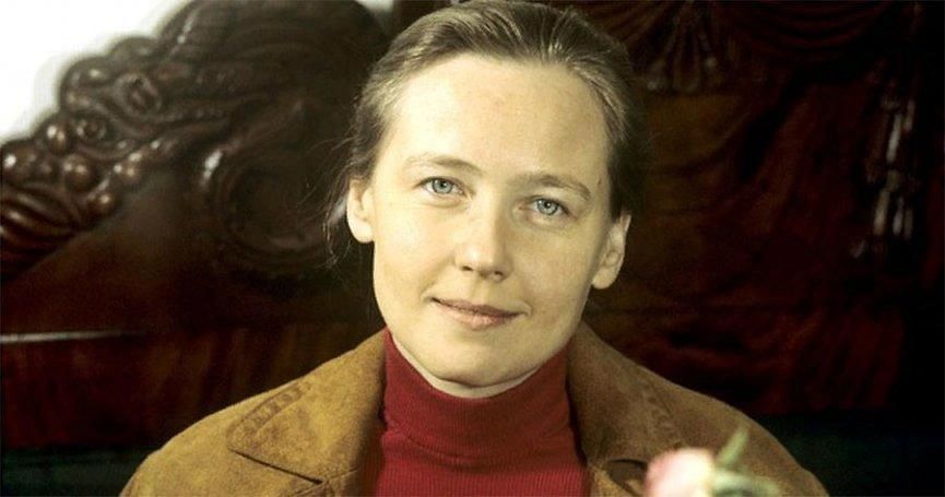 Актриса ия саввина биография личная жизнь Час кино "Барышня-крестьянка из Воронежа" 2021, Таловский район - дата и место п