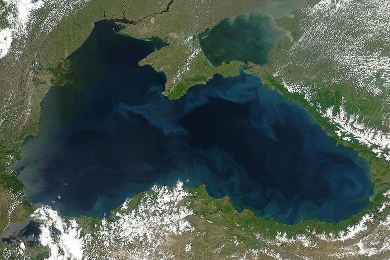 Black sea sea of. Черное море. Черное море с космоса. Черное море вид из космоса. Черное море вид сверху.
