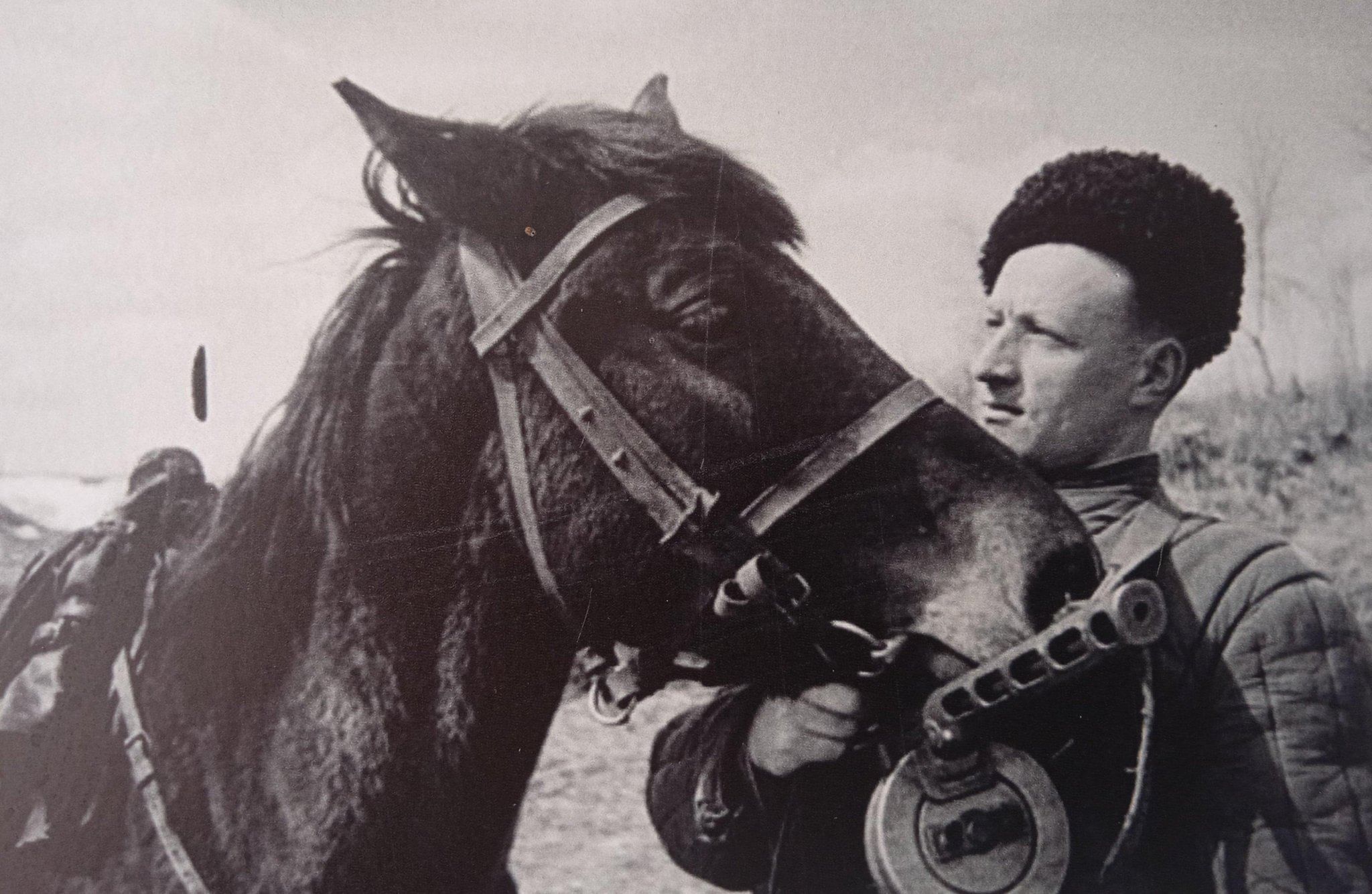 Кав фото. Кавалерист РККА 1941. Советская кавалерия в ВОВ 1941-1945. Лошади в годы войны 1941-1945. Кавалерия в ВОВ 1941.