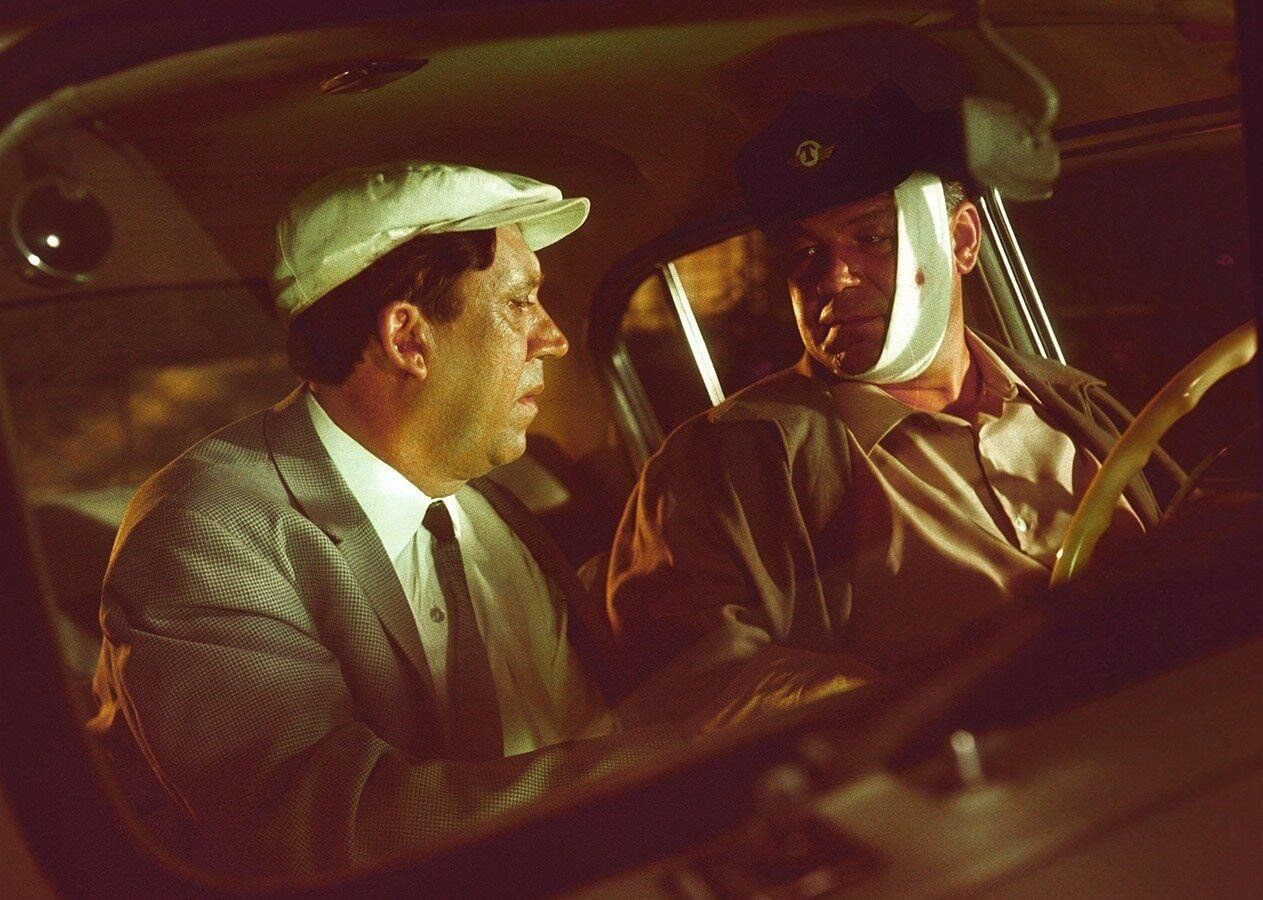 Фильм бриллиантовая рука актеры и роли второго плана