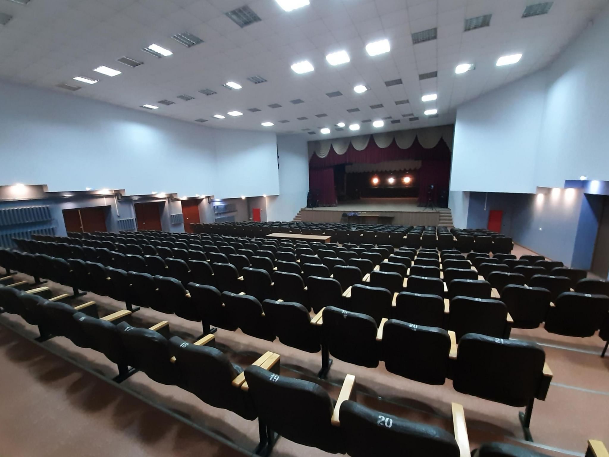 Дворец культуры жуковский фото зала Городской дворец культуры "Созвездие". Подробная информация: расписание, фото, а