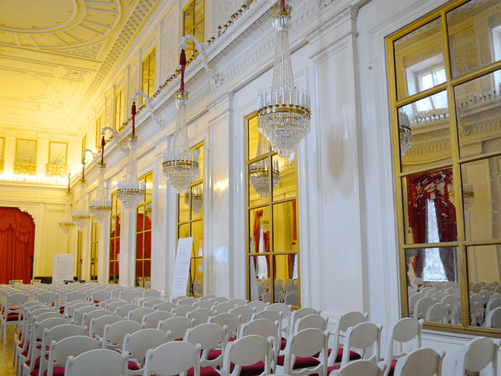 Концертный зал. Шереметевский дворец, Санкт-Петербург. Фотография: Staryh Luiba / фотобанк «Лори»