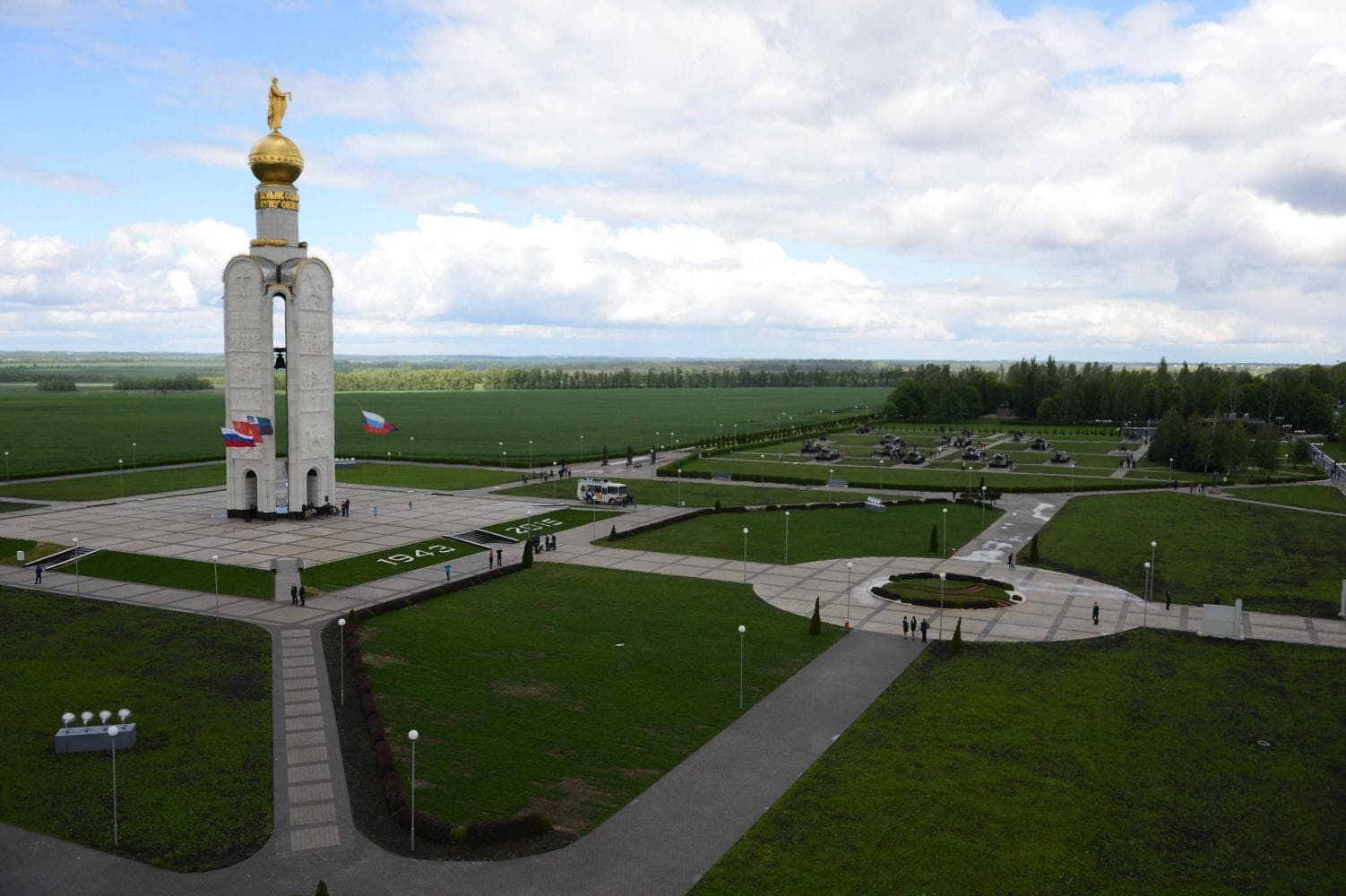 Мемориальный комплекс Прохоровское поле