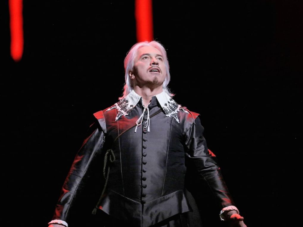 Дмитрий Хворостовский на сцене. Фотография: hvorostovsky.com