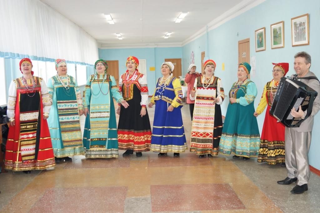 Сайт цдк белово. Центральный дворец культуры Белово. Вокальный флэшмоб что это такое. ЦДК Белово фото.